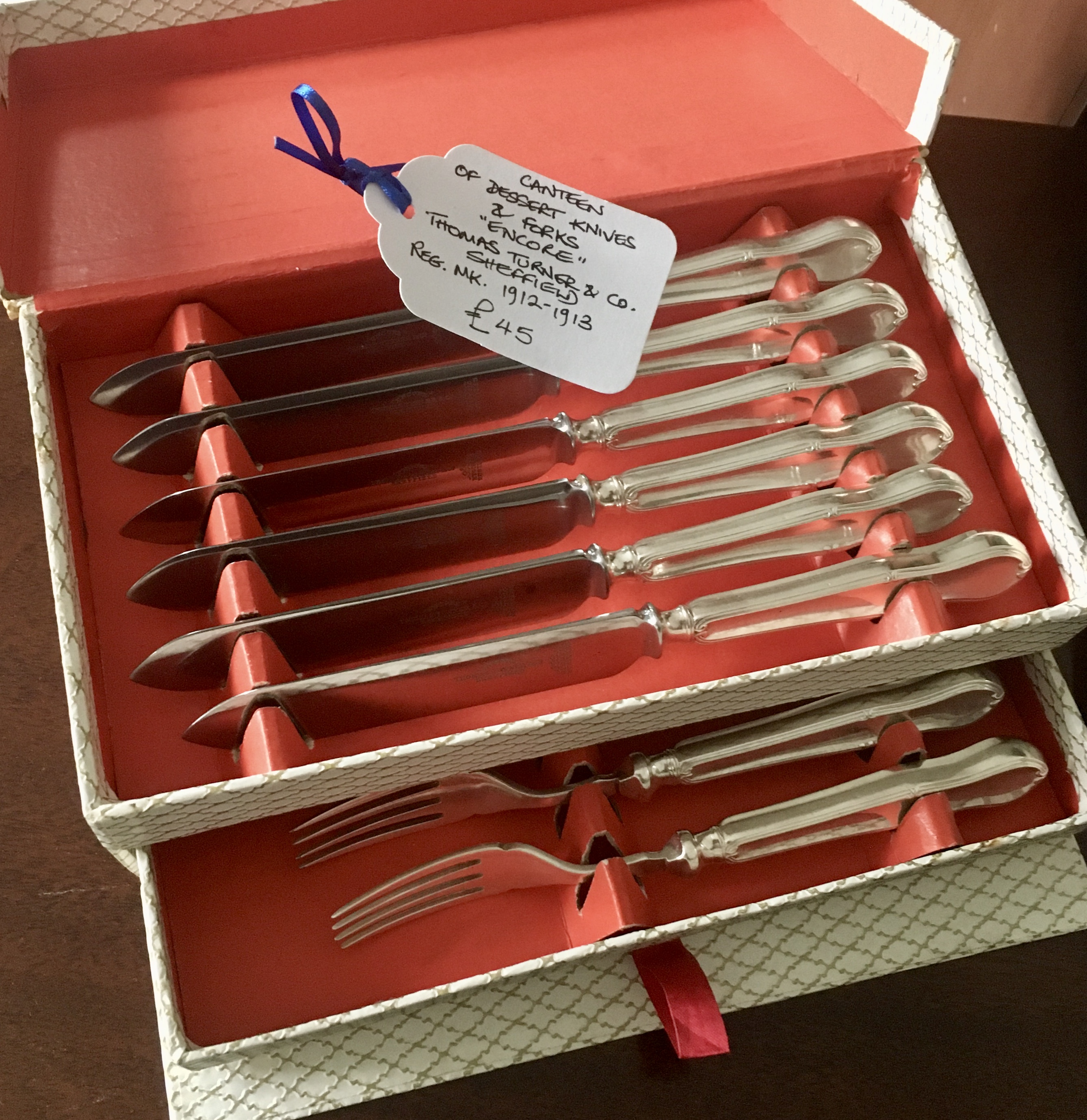 Canteen of Dessert Knives and Forks